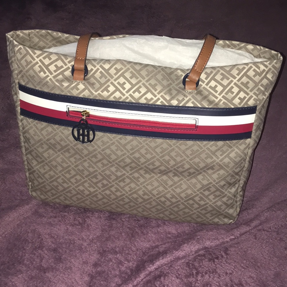 NEW TOMMY HILFIGER TOTE